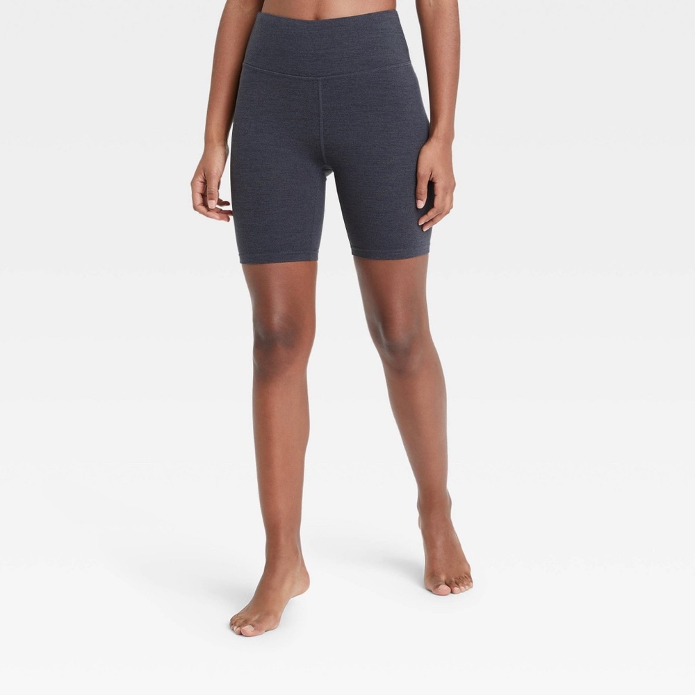 Biker shorts Graphite Gray Everlux 6” inseam (see pic) Small
